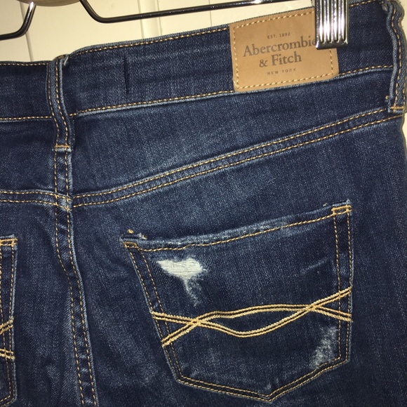 Abercrombie Ripped Jeans - Picture 6 of 6